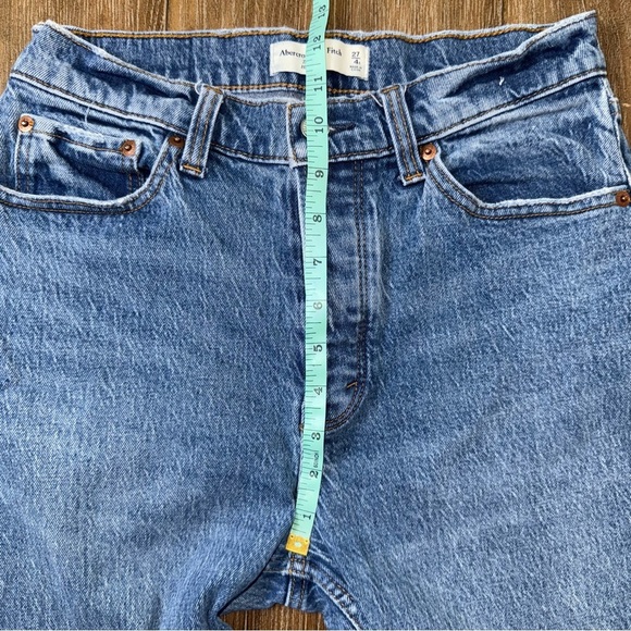 Abercrombie & Fitch The Dad High Rise Denim Jeans Medium Wash straight leg - Picture 5 of 13